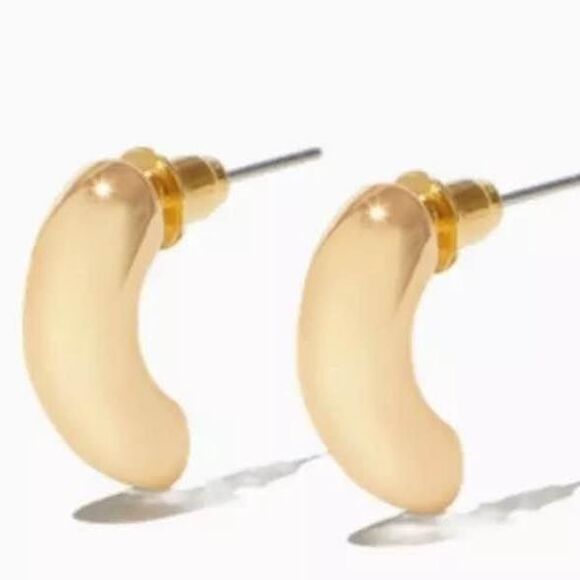 8 Other Reasons 18kt Gold Plated Half Moon Post Back Earrings Set - Picture 5 of 6